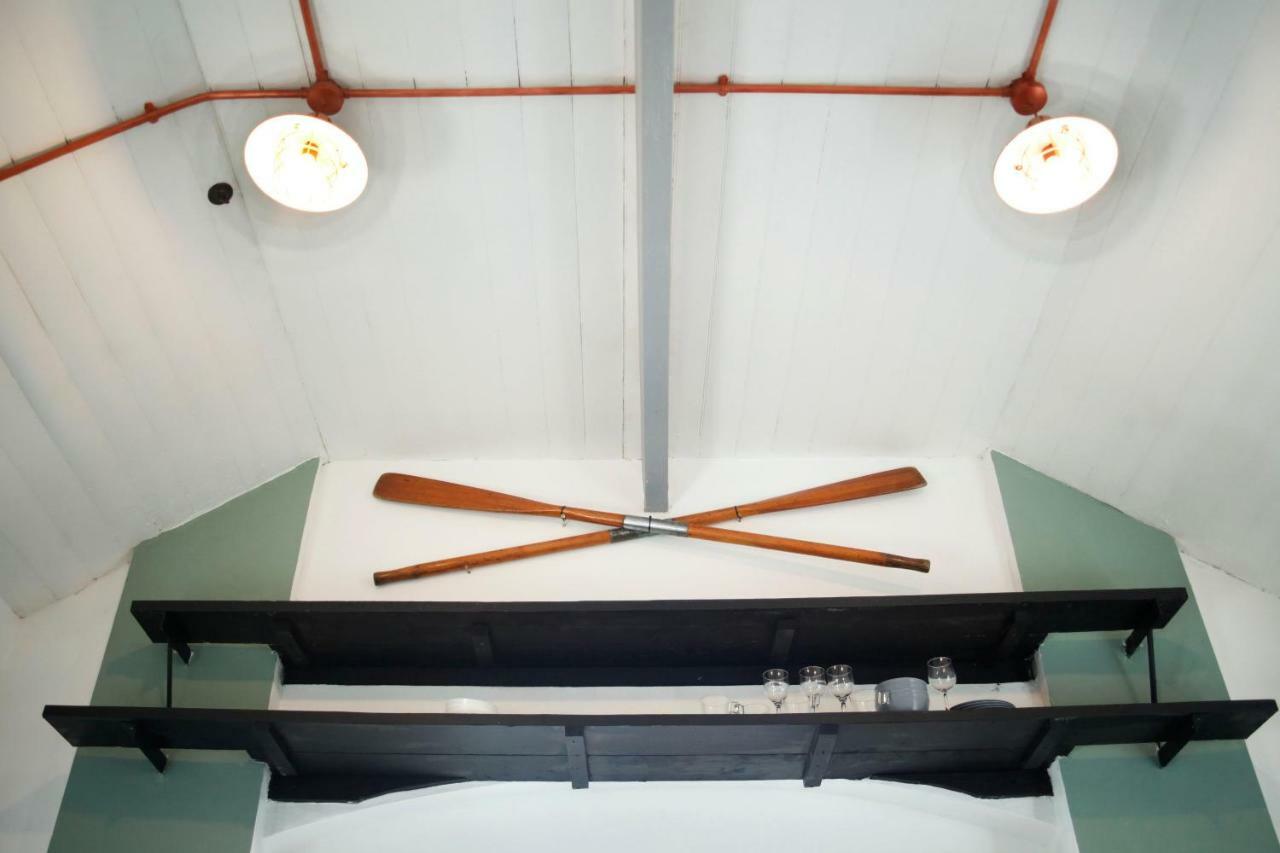 뉴튼애비 Coastguard Boat House On Belfast Lough 빌라 외부 사진